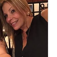 Sandra Higuera's Instagram, Twitter & Facebook