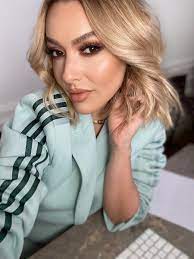 Hadise — a good kiss. Hadise Acikgoz On Twitter