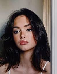 Gracie Mckenna's Instagram, Twitter & Facebook