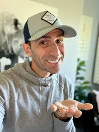 Brian Karr's Instagram, Twitter & Facebook