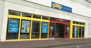 Check spelling or type a new query. Umbau Am Holzheimer Weg In Neuss Toys R Us Wird Zu Smyths