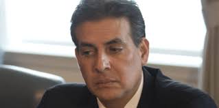 Bhatia insiste en que hay que mejorar la educación en Puerto Rico