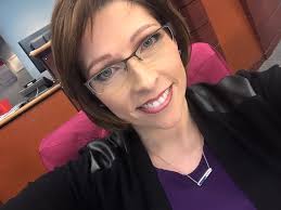 Robin Roberts loves her MS necklace by Dune Jewelry with, get this, sand  from her beloved Pass Christian beach! Looks great