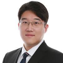 Daehee Han's Instagram, Twitter & Facebook