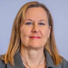 Danielle Mcnabb's Instagram, Twitter & Facebook