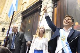 Axel kicillof (buenos aires, 25 de septiembre de 1971) es un economista, político, docente e investigador argentino. Axel Kicillof Asumio Como Gobernador De La Provincia De Buenos Aires