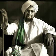 Aug 17, 2019 · kata mutiara habib umar bin hafidz bahasa inggris just like the moon is fully illuminated when facing the sun, so are believers who fully turn themselves to face the prophet muhammad saw. Foto Habib Umar Bin Hafidz Alhabib Omar Bn Hafidh 575x577 Download Hd Wallpaper Wallpapertip