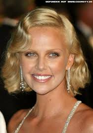 Kurzhaarfrisur von charlize theron bilder madame. Frisuren Bilder Charlize Theron Mit Wasserwellen Bob Im 20iger Stil Frisuren Haare