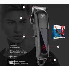 Can I have some advice please: 1. what did people do with their hair