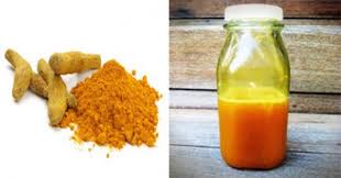 Le Curcuma Est Connu Pour Etre L Une Des Plus Puissantes Plantes De Guerison Il Est Bon Pour Les Os Et Les Articulat Healing Food Turmeric Juice Healing Herbs