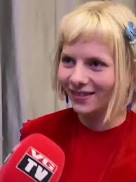 @AURORA Que Dios te bendiga