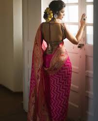 Easy wedding guest hairstyles wedding hairstyles half up half down short wedding hair wedding hairstyles for long hair hairstyle wedding open hairstyles indian hairstyles bride hairstyles mehndi hairstyles. Gajra Hairstyles For Your Wedding What Is Your Favorite Elan