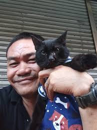 Tanggol maawa ka sa kuting☺️☺️ Di naman po nya sinasaktan Yung kuting..  sadyang gusto nya lang ng kalaro