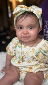 Can someone edit 7 month baby photos?