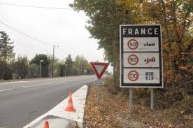 Ante tal circunstancia, el gobierno pero alemania necesitaba de suiza como país neutral, más que como país ocupado al irse aproximando la línea del frente hacia la frontera helvética, el gobierno suizo le advirtió a los. Como Cruzar La Frontera Franco Suiza Todos Los Dias Naukas