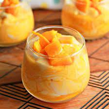 Mango Fool A Rich And Delicious Dessert With Ripe Mangoes And Whipped Cream Is Very Easy Mango Dessert Recipes Mango Dessert Desserts