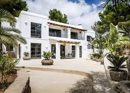 Indonesian / bali style homes. Ibiza Villa With Touches Of Balinese Style Photos Ideas Design