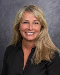 Lisa Fortier's Instagram, Twitter & Facebook