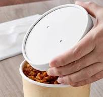 Choice 26-32 oz. White Paper Soup / Hot Food Cup Vented Lid - 50/Pack