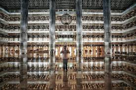 Awal waktu shalat 'ashar adalah ketika panjang bayangan sama dengan panjang bendanya. Meninggalkan Sholat Ashar Sama Dengan Kehilangan Keluarga Dan Harta Okezone Muslim