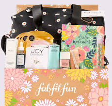 Signed Up For A Seasonal Today And It Let Me Customize The Whole Box... Is  That New? Very Happy With What I Got! : R/Fabfitfun