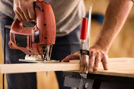 The Difference Between a Jigsaw and a Sabre Saw
