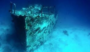 where did the titanic sink? stock