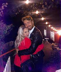 Da ble det klart at alexandra joner (31) er årets nykommer, mens linnéa myhre (31) og joakim kleven (28) er ferdige i serien. Hvordan Er Jeg Som Kjaereste Joakim Kleven