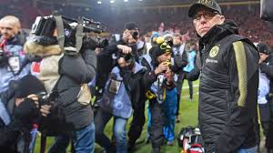 20,345 likes · 4 talking about this. Peter Stoger Feierte Perfekten Einstand Mit Dortmund Sn At