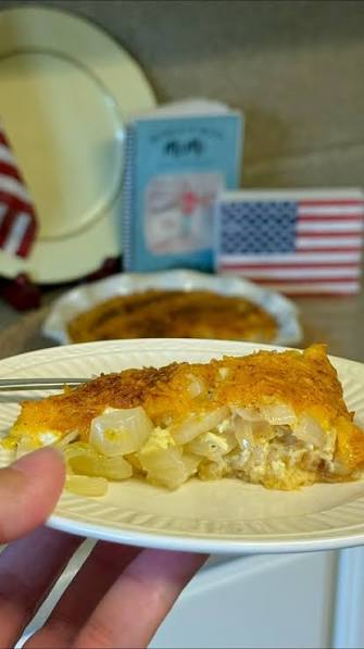 Vidalia Onion Pie 🧅🥧 This unique side dish goes with anything! You can find this in my “Mondays with MeMe” cookbook, page 74. (link to my website in the comments) Run grab