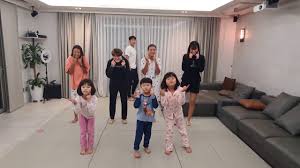 Lois & clark), louise simonson (superman: 5 Momen Menggemaskan Dari Seol Ah Soo Ah Dan Si An Kumparan Com