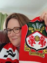 Is anyone aware of a yarn bombing group in/around Wrexham. I'm struggling  to get my 3 kings