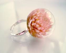 Bague Fleur En Resine Rose Saumon Botanique Presse De Bague Fleur Bijoux Fait A La Main De Vraies Fleurs Resin Jewelry Resin Jewelry Diy Resin Flowers