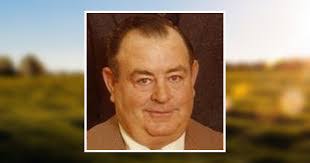 Lee Damron's Instagram, Twitter & Facebook