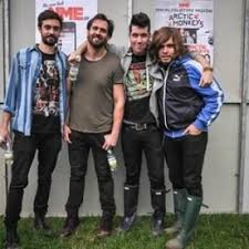 Italian translation of no angels by bastille. No Angels Paroles Bastille Ft Ella Greatsong