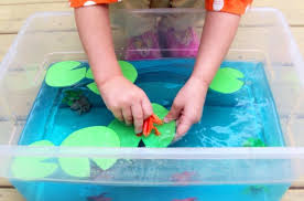 The creativity it inspires is infinite. 15 Splashing Water Play Activities For The School Holidays