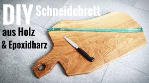Dieser nagel ist als kerzenhalter gedacht, damit die. Diy Schneidebrett Aus Holz Und Epoxidharz Selber Bauen Baue Dir Deine Designmobel Einfach Selbst Diy