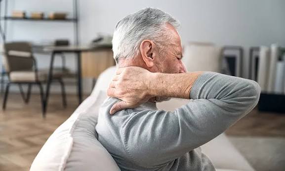 What to do for neck pain? | CURAPROX