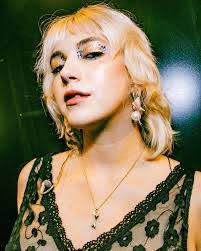 Becca Harvey's Instagram, Twitter & Facebook