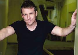 Matt macdonald is a creative director and writer whose work nestles right there in that sweet spot where culture, technology, entertainment and advertising meet. Matt Macdonald