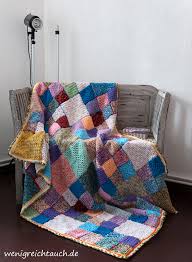 Aus vielen gehäkelten quadraten können schöne decken entstehen. Hakeldecke Aus Wollresten Wenig Reicht Auch