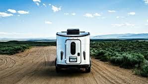 To refer to a bunkhouse travel trailer as 'light', it would be an ideal camper for a family of 4 or 5 and weigh under 5,000 lbs gvwr. Best Travel Trailers Under 6 000 Lbs 7 Crowd Favorites