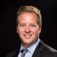 Lindsay Stout's Instagram, Twitter & Facebook