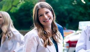 Phoebe adele gates, the youngest princess, is the third child of one of the richest men in the whole world, bill gates. Jennifer Katharine Gates Interesting Facts About Bill Gates Daughter Her Love Life