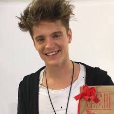 Ver más ideas sobre son luna, lionel ferro, elenco de soy luna. Lio Ferro Mylife On Twitter Lionel Ferro Y Karol Sevilla Larol Backstage De Soy Luna Https T Co Cqnts3dlwa Youtube Altal