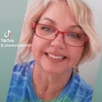 Suzanne Ehret's Instagram, Twitter & Facebook