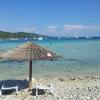 Plaža sakarun nalazi se u mjestu veli rat (dugi otok) i jedna je od najpoznatijih plaža u hrvatskoj. 1