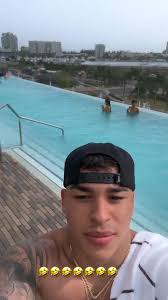 Por qué corren #explorepage #puertorico #video #virales #instagram #amigos