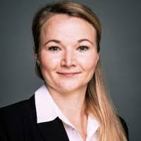 Laura Weidner's Instagram, Twitter & Facebook