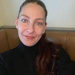 Keeley Bray's Instagram, Twitter & Facebook